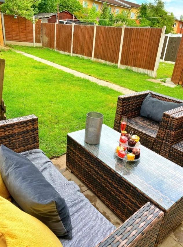 Northfield Luxurious Family Home In West Midlands מראה חיצוני תמונה